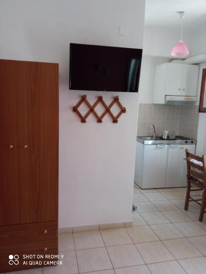 Maravelias Rooms Trikeri Exterior photo